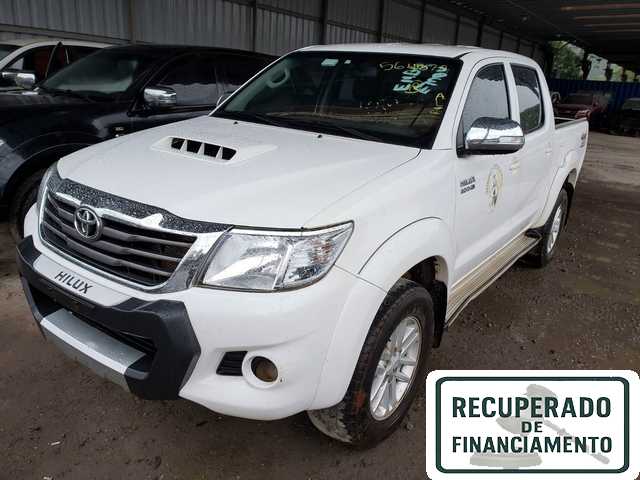 HILUX CD SRV 3.0 D-4D TURBO 2015