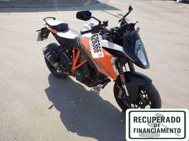 KTM 1290 SUPER DUKE GT 2017